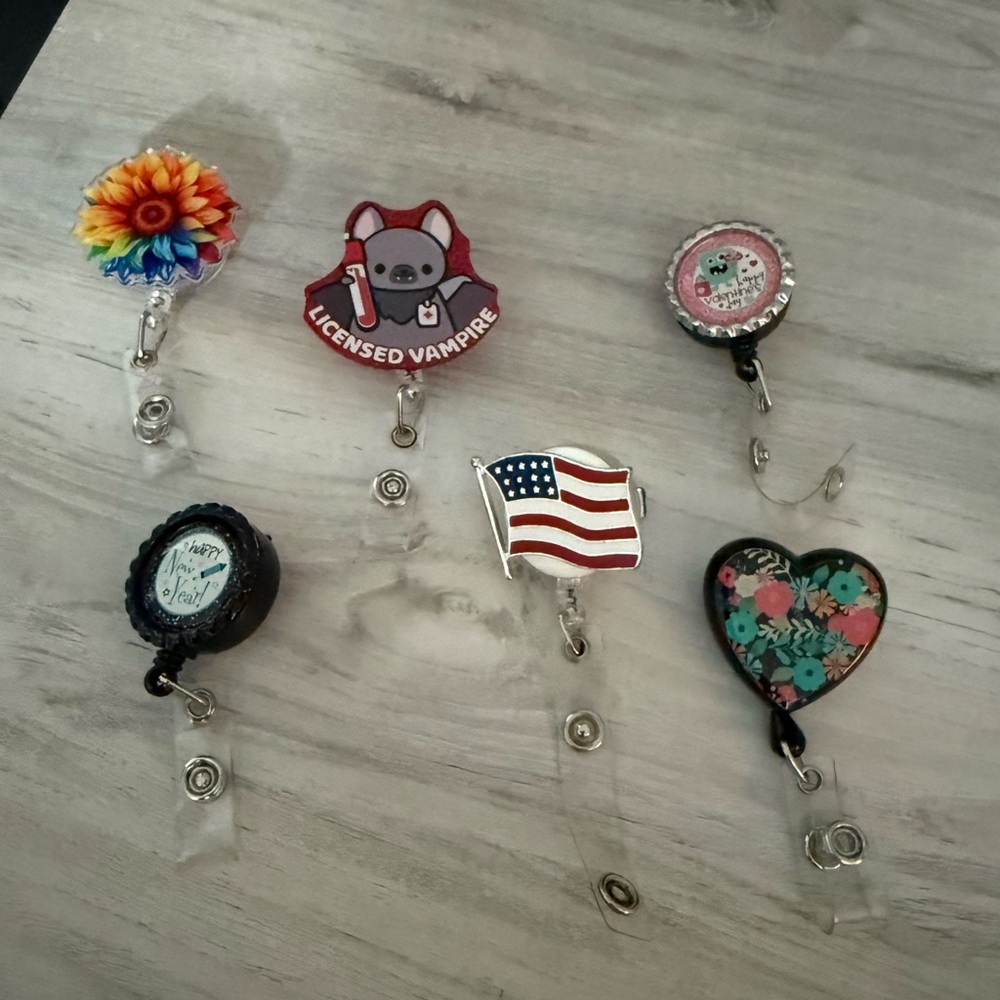 Colorful Badge Reel Set